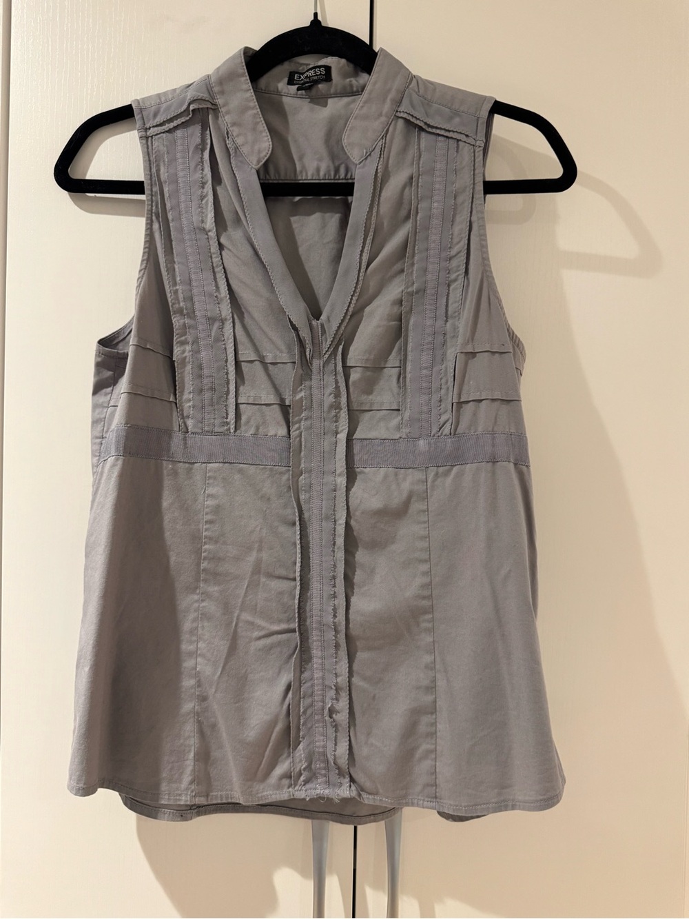 Express Women's Sleeveless Gray Utility Top